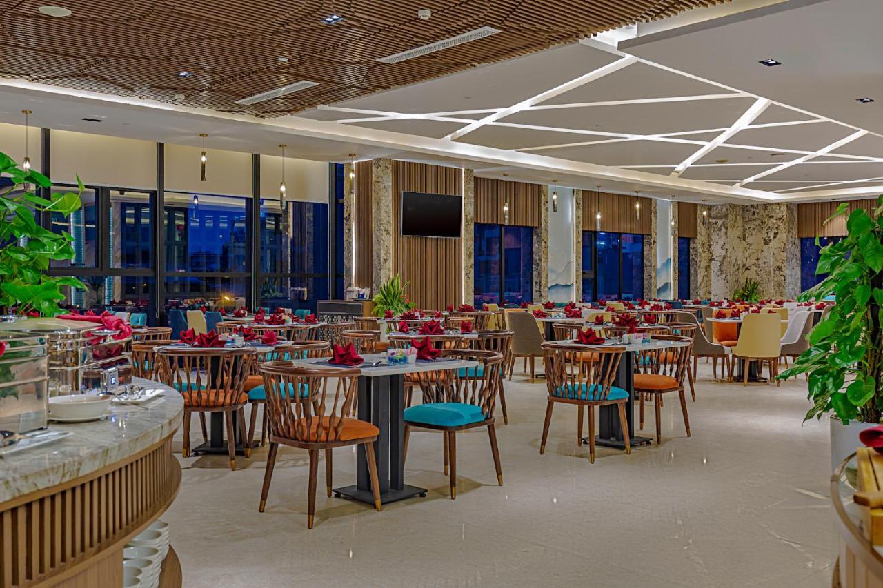 Peninsula Hotel Danang Exterior foto